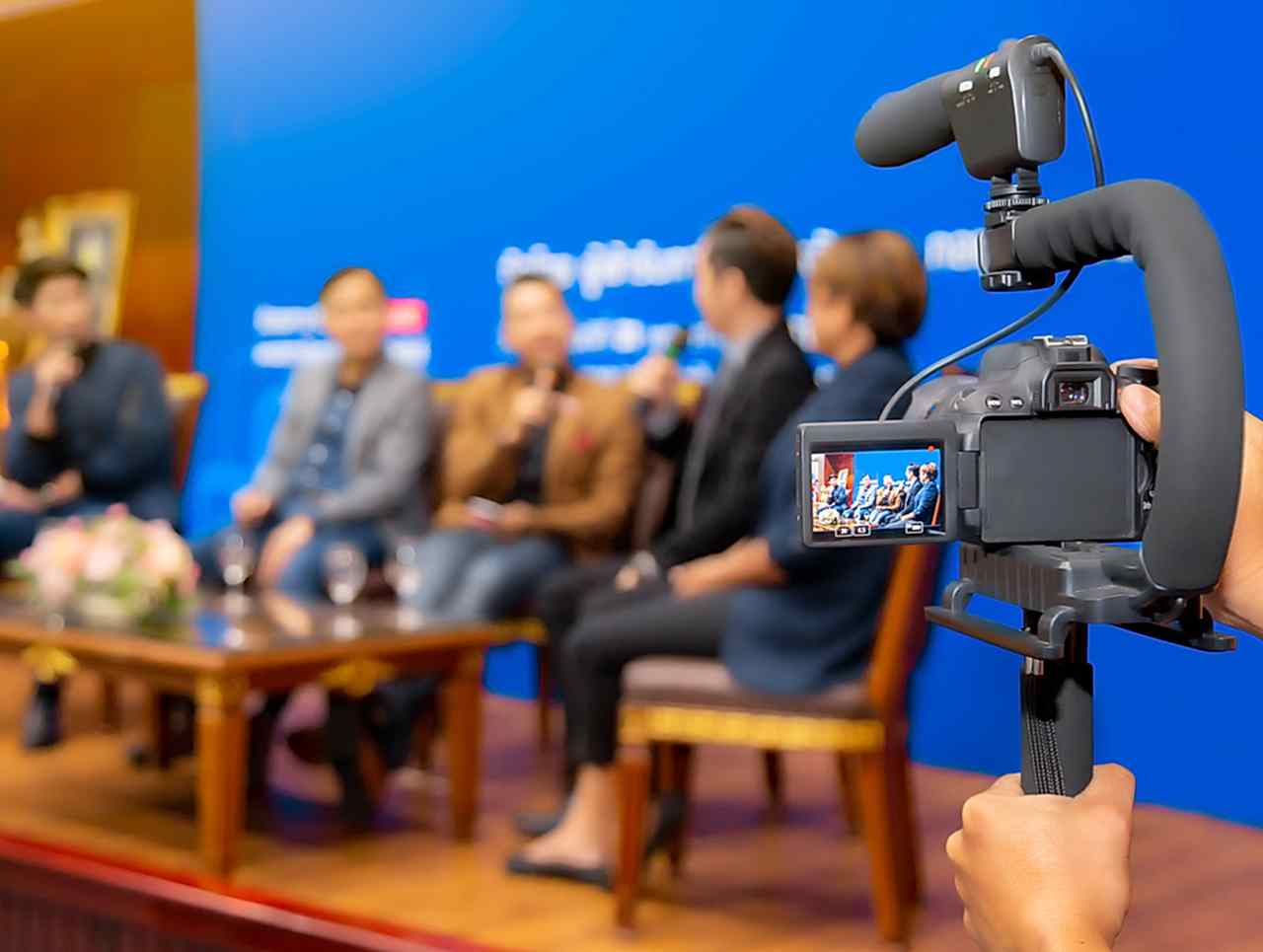 Canlı Yayın Sistemleri 3 Shape Image