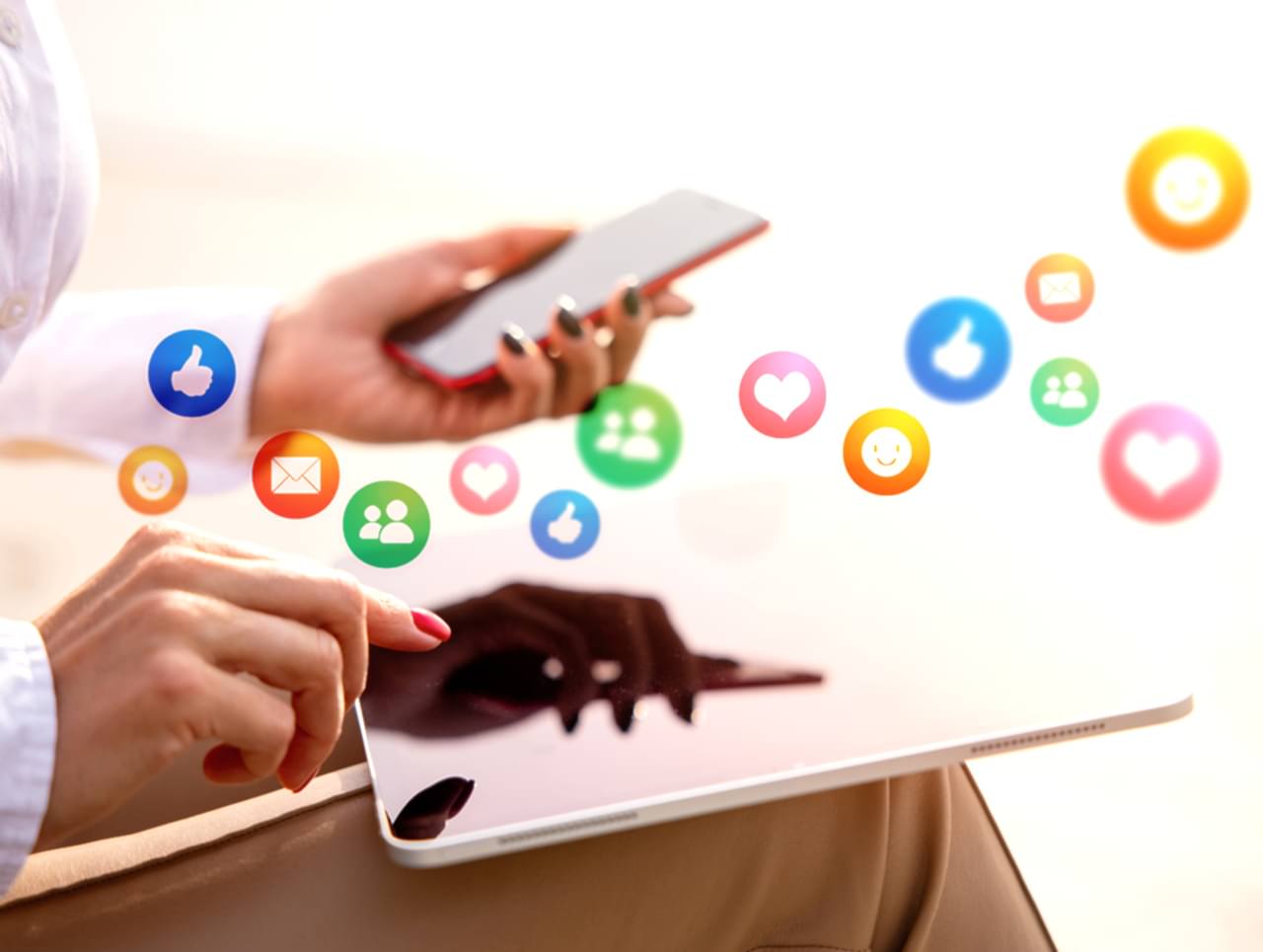 Dijital Reklam Yönetimi 5 Shape Image